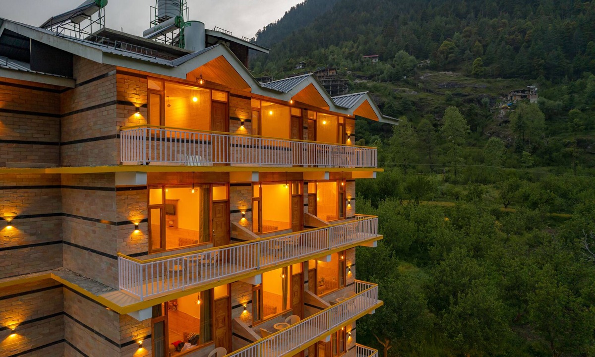 Manali Hostel | The Social Stays Manali formerly ArtBuzz