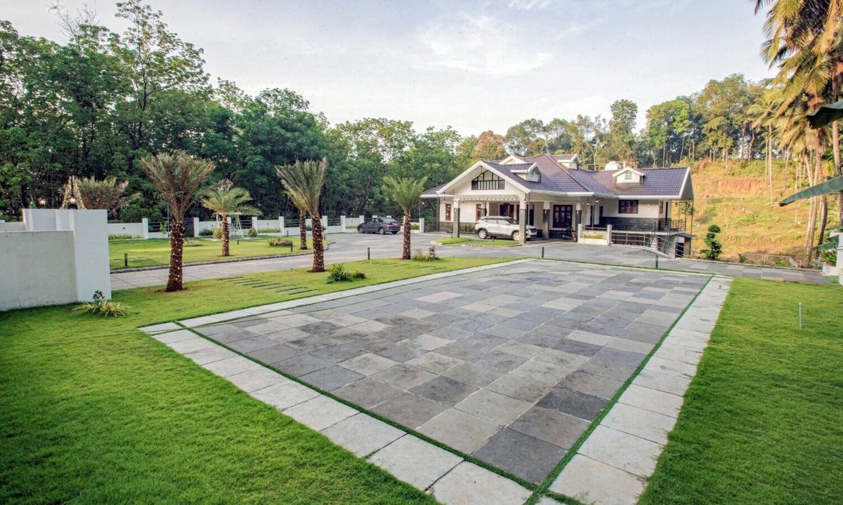 Lakkidi House | The Tales Luxury Pool Villa