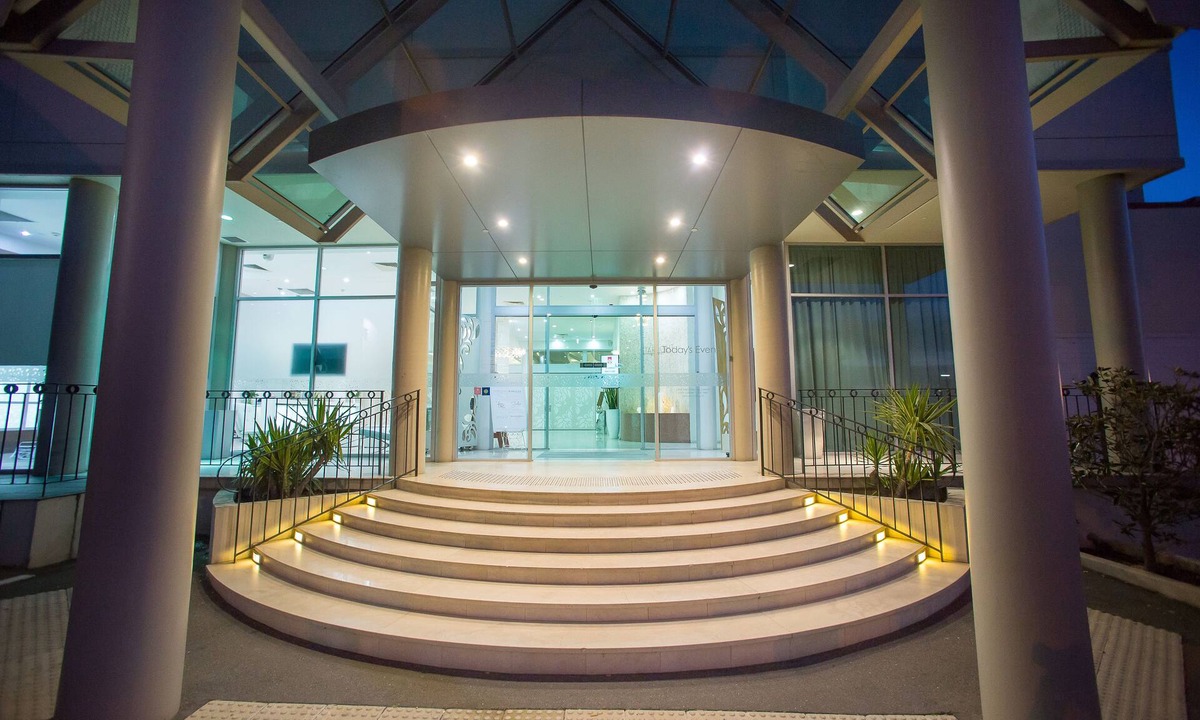 Modbury Hotel | The Tea Tree