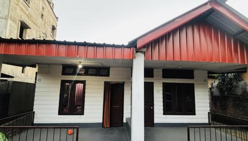 Sualkuchi House | The Urban Escape BnB & Homestay
