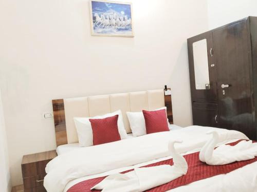Amritsar Apartment | The Venetian Homestay