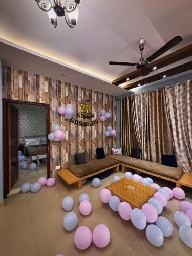 Dharampur Apartment | The Zen Abode 2BHK Hillside Stay with Views