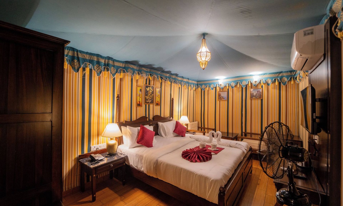 Jhotwara Hotel | Theharav Resort