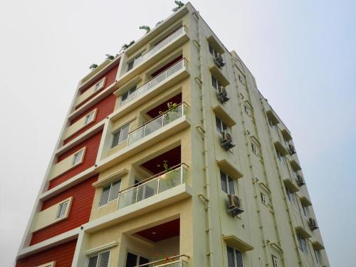 Tirupati Apartment | THS Suites - Luxurious 2 BHK AC apartments with Tirumala Views - Near Marriott, Taj and ITC 5 star hotels - Walkable to PS4, A2B, Orion, Starbucks cafes - Close to Thiruchanur and Alipiri flyover