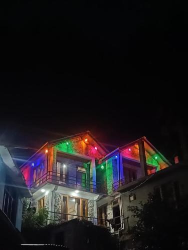 Banjar House | tirthan horizon homestay