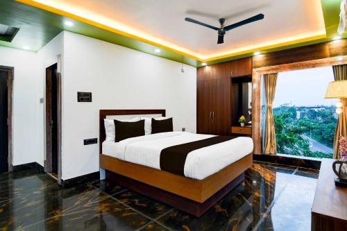 Madanpur Hotel | Townhouse Oak AIIMS Kalyani