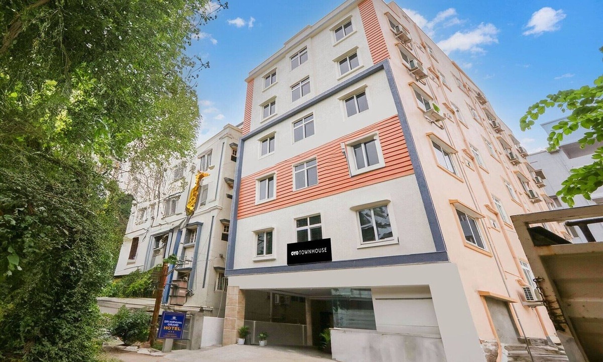 Hyderabad House | Townhouse Sri Nirvana Grand