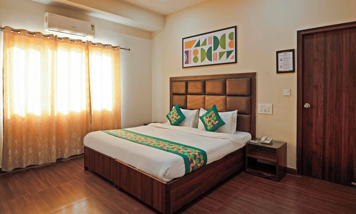Bullawala Hotel | Treebo Golden Leaf DDN