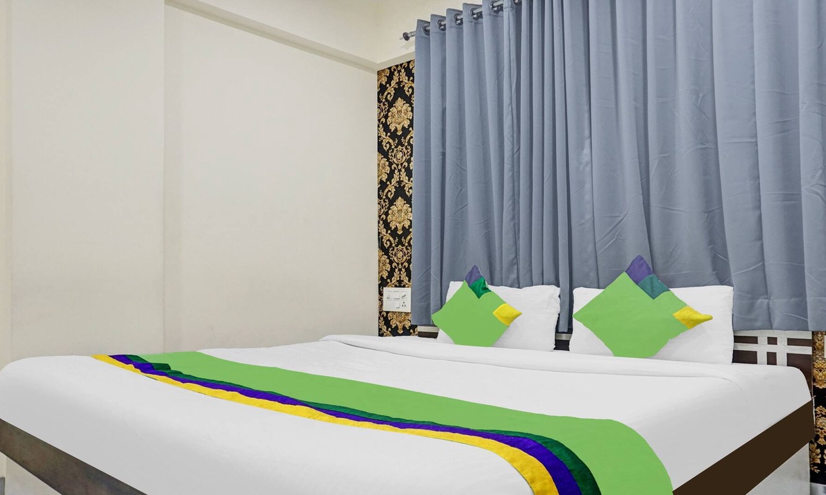 Pimpri - Chinchwad Hotel | Treebo Trend Emerald Tree Chakan