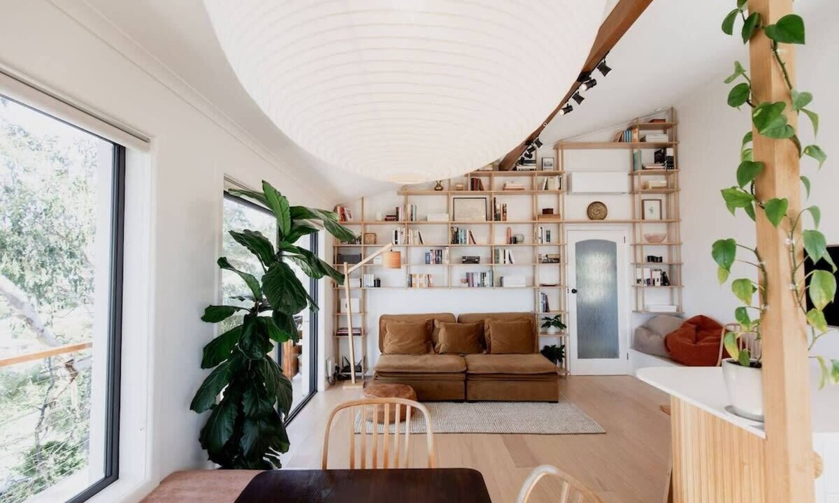 West Hobart Apartment | Trendy apartment in the heart of West Hobart