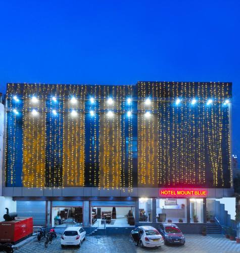 Amer Fort Road Hotel | Trimrooms Mount Blue