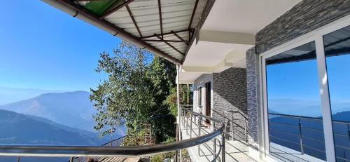Rishop House | Trowas Homestay