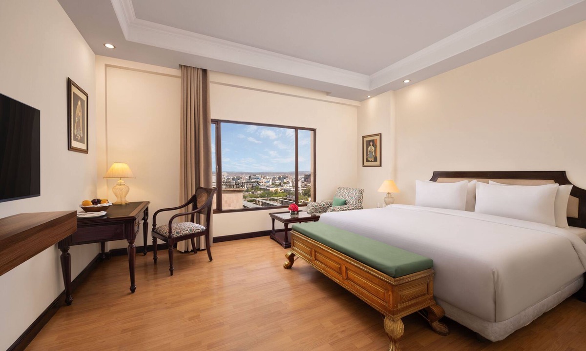 Sindhi Camp Hotel | V Sarovar Portico MI Road Jaipur