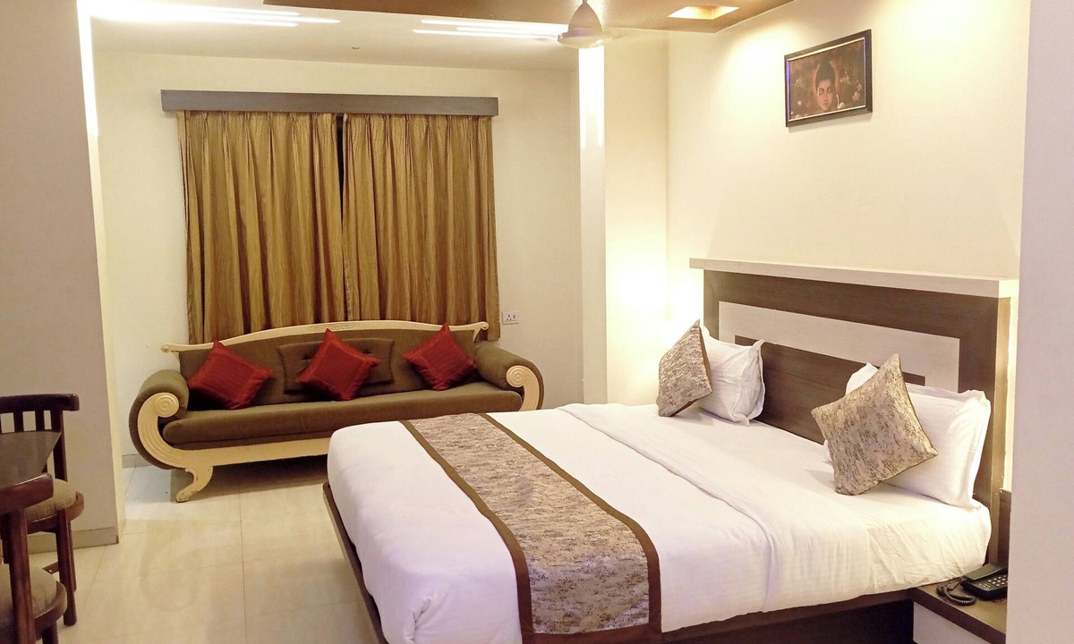 Nathdwara Hotel | Vaikunth by Adamo