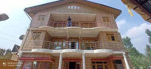Srinagar House | Valley holidays