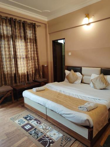 McLeod Ganj Hotel | Varuni Gd Hotel Mcleodganj