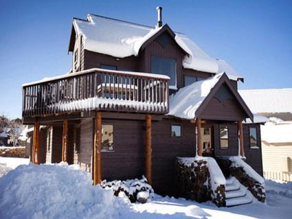 Dinner Plain Ski Chalet | Vertical Limit