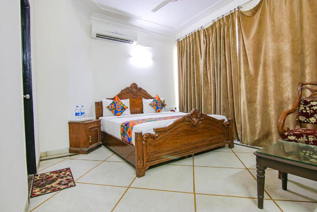 DLF Phase 3 Hotel | Via Singh Suite
