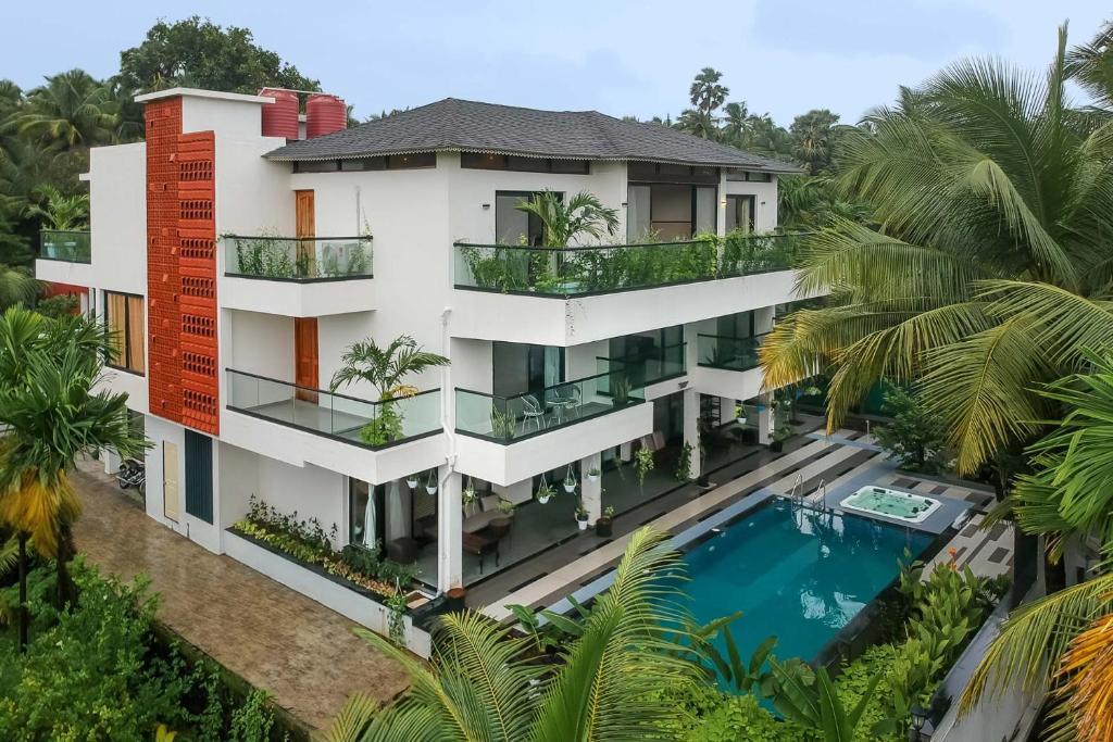Alibaug Villa | Villa Sereno by StayVista - An elegant and entertaining retreat featuring a swimming pool, outdoor jacuzzi, modern interiors, and a snooker table