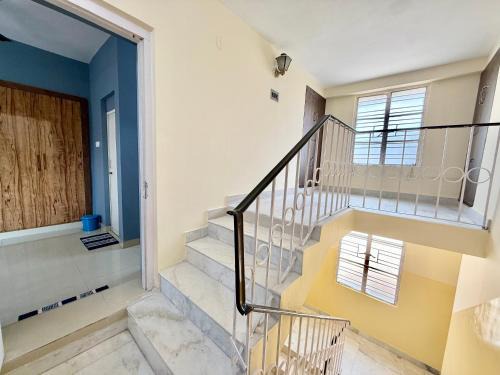 Sector II Apartment | Voguish 1RK Retreat with Terrace, Near Sector 5 Metro - Prime Salt Lake Location