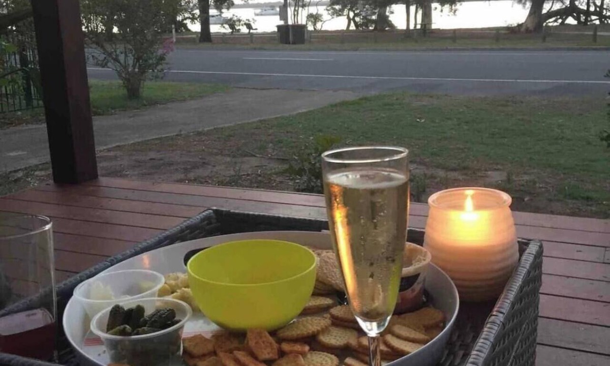 Banksia Beach House | Water front Property with magical sunsets and water front walking and bike paths