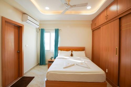 Madhapur Apartment | White castle