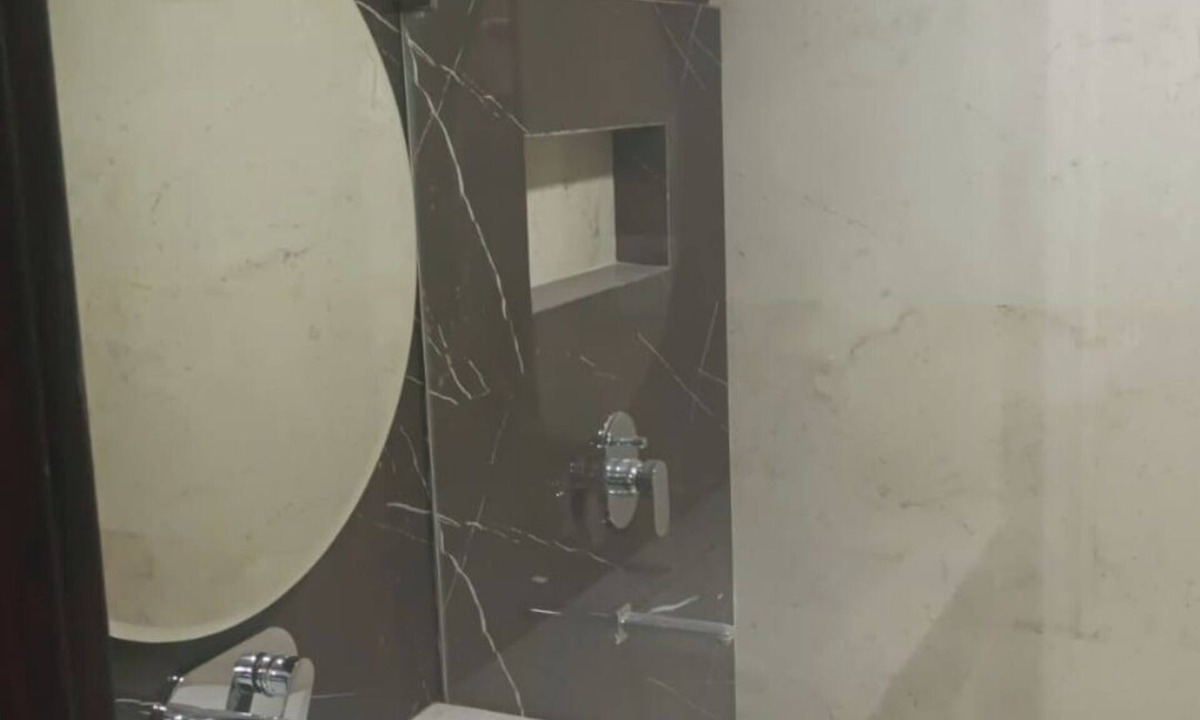 Panchkula Urban Estate Bed & Breakfast | Wonderful clean and modern Apartment in City Beautiful.