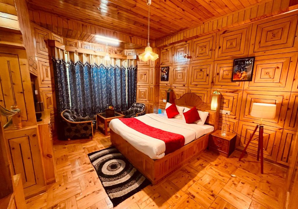 Manali Apartment | Woods Villa- A Luxury Mountains View Cottages