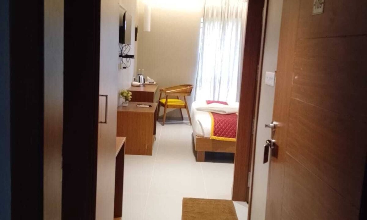 Dindigul Hotel | Yash Grande