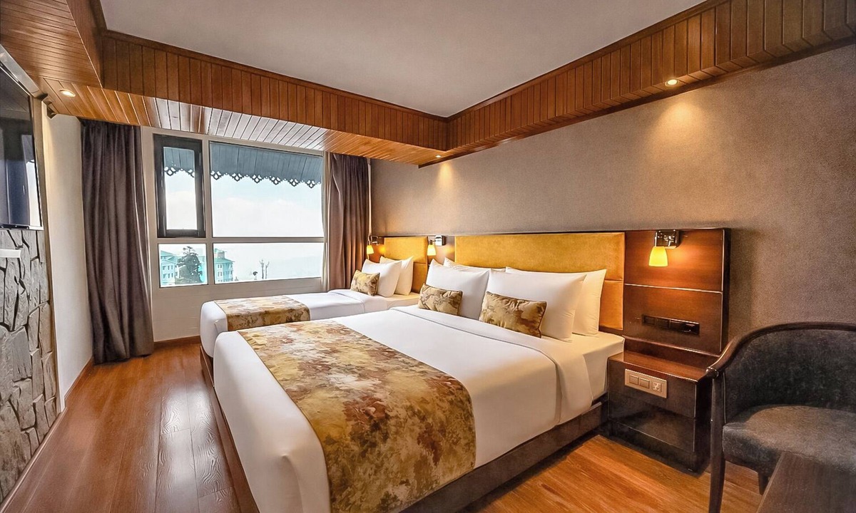 Darjeeling Hotel | Yashshree Mall Road Darjeeling