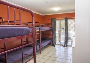 Brisbane Backpackers Resort - Group of 6 in South Brisbane