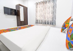 FabHotel Silver 7 Homes