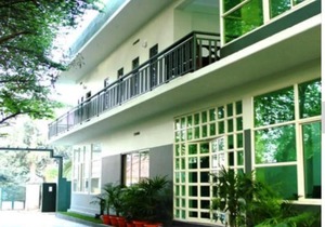 Greenpeace Holiday Home