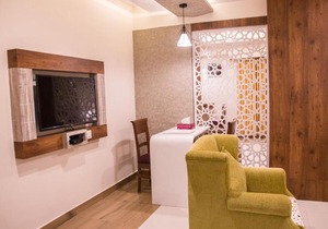 Hotel Monarch International
