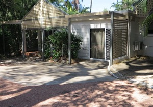 "LOYANG APARTMENT 3" in Arcadia in Arcadia
