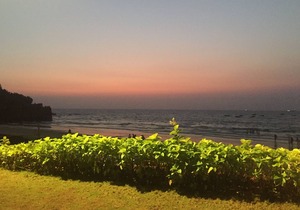 Luxurious Modern 2 Bedroom & 2 Bath Pool Villa- in Nerul near Candolim/Calangute