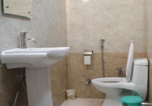 Modern Room In Nainital