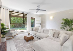 Mudjimba Beach House, sleeps 6, pet friendly in Mudjimba