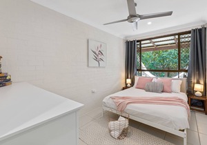 Mudjimba Beach House, sleeps 6, pet friendly in Mudjimba