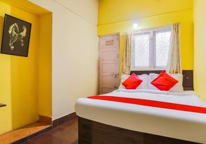 OYO 64057 Reflections Guest House