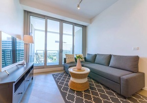 Pride Fawkner Apt Bay-view 5 Free PARKING+POOL Netflix & Foxtel in Melbourne