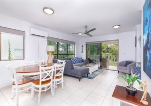 Seascape Holidays - Tropical Reef Apartments in Port Douglas