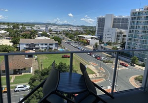 Secured parking Self contained apartment in Mackay