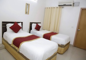 SmartStay Private EXE Room in Luxury Apt-MG Road