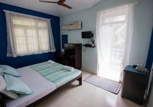 Veeniola Holiday Home - Double Room with View 1