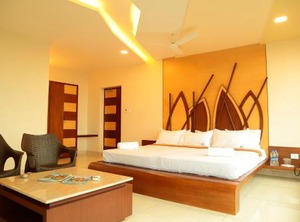 Saravana Bhavan Fine Stay | Velankanni