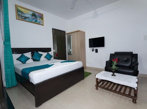 Aristo Hospitality | Andheri West