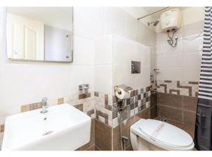 Bluo Hitech City Tt Terrace Garden Lift | HITEC City