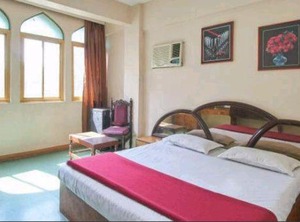 Oyo Hotel | Mahim