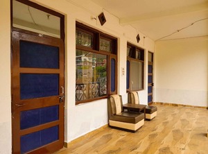 Hotel Sahara Inn | Banikhet